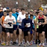 211627913911808893-runners_at_start_line_cropped